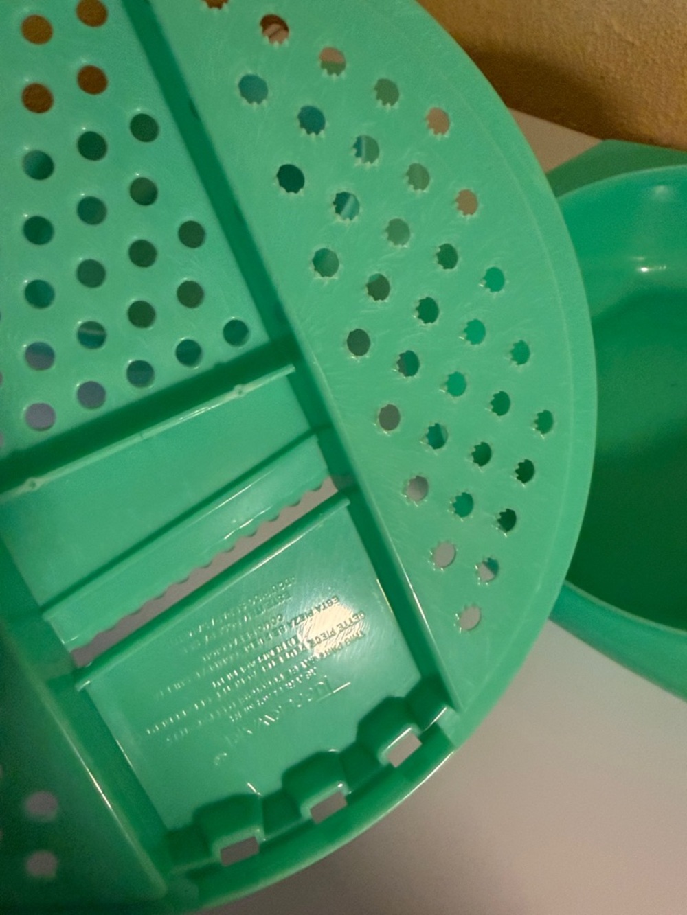 Tupperware Teal Multi-Purpose Plastic Strainer/Grater Set - Picture 5 of 6